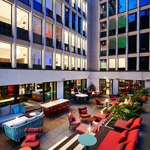 Citizenm Champs-élysées Hotel